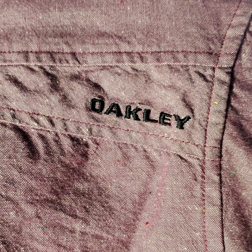 Oakley Button Down - Picture 3 of 4